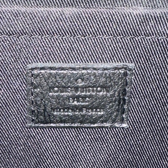 Louis Vuitton Palm Springs Mini - Picture 6 of 10